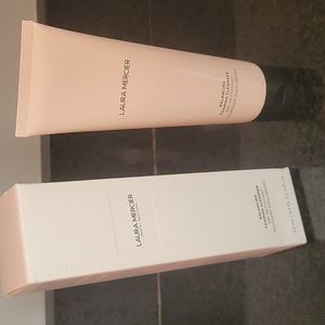 Laura Mercier face wash